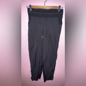 Lululemon Dance Studio MR Crop - Black